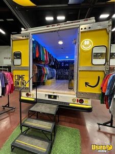 Cute & Fun - GMC P3500 Mobile Retail Fashion Truck Pop Up Boutique for Sale in Texas!