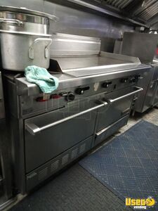 1990 380 Kitchen Food Truck All-purpose Food Truck Grease Trap Massachusetts Diesel Engine for Sale