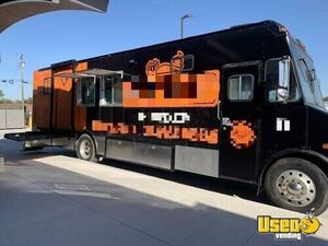 1990 All-purpose Food Truck Diamond Plated Aluminum Flooring Texas Diesel Engine for Sale