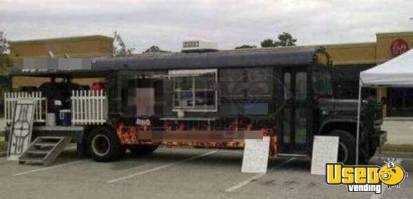 Chevrolet Barbecue Smoker Business in a Bus BBQ Smoker Chevrolet Barbecue Smoker Business in a Bus BBQ Smoker
