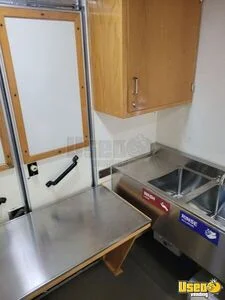 1990 Custom All-purpose Food Truck Hot Water Heater Virginia Diesel Engine for Sale