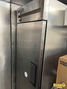 1990 Harvester Kitchen Food Truck All-purpose Food Truck Stainless Steel Wall Covers Nevada Diesel Engine for Sale