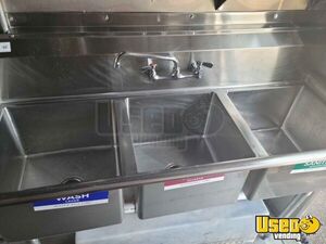 1990 Kitchen Food Truck All-purpose Food Truck Hand-washing Sink Maryland Gas Engine for Sale