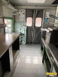 1990 Kitchen Food Truck All-purpose Food Truck Prep Station Cooler Maine for Sale