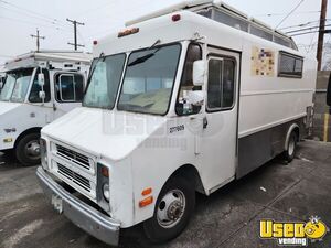 1990 Kitchen Food Truck Catering Food Truck Concession Window California Gas Engine for Sale