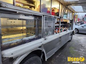 1990 Kitchen Food Truck Catering Food Truck Upright Freezer California Gas Engine for Sale