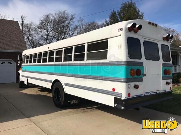 1990 Mobile Boutique Kentucky Diesel Engine for Sale