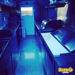 1990 Npr Kitchen Food Truck All-purpose Food Truck Diamond Plated Aluminum Flooring Nevada Diesel Engine for Sale