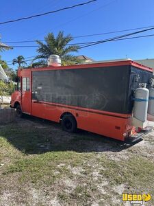 1990 P30 All-purpose Food Truck Concession Window Florida Gas Engine for Sale