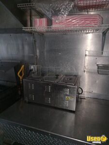 1990 P30 All-purpose Food Truck Diamond Plated Aluminum Flooring California Diesel Engine for Sale