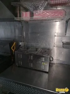 1990 P30 All-purpose Food Truck Diamond Plated Aluminum Flooring California Diesel Engine for Sale