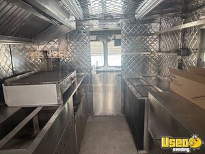 1990 P30 All-purpose Food Truck Diamond Plated Aluminum Flooring Pennsylvania for Sale