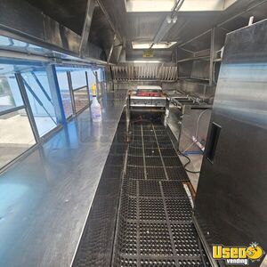 1990 P30 All-purpose Food Truck Diamond Plated Aluminum Flooring Utah Gas Engine for Sale