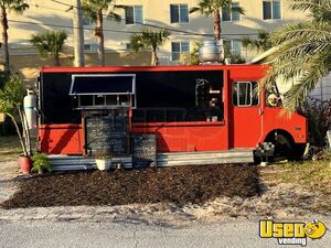 24' Chevrolet P30 Mobile Kitchen Food Truck with NSF Equipment for Sale in Florida!