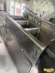 1990 P30 All-purpose Food Truck Hand-washing Sink Maryland Diesel Engine for Sale