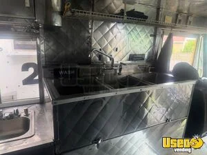 1990 P30 All-purpose Food Truck Interior Lighting Maryland Diesel Engine for Sale