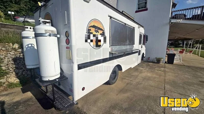 1990 P30 All-purpose Food Truck Ohio Gas Engine for Sale