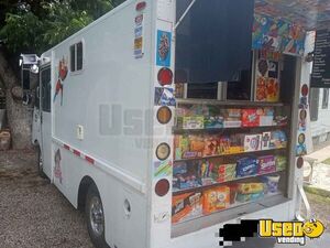 1990 P30 Ice Cream Truck Ice Cream Truck Air Conditioning Texas Diesel Engine for Sale