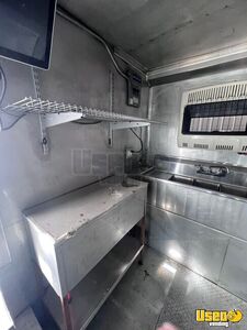 1990 P30 Kitchen Food Truck All-purpose Food Truck Chargrill Minnesota Gas Engine for Sale