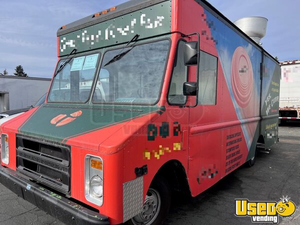 1990 P30 Kitchen Food Truck All-purpose Food Truck Minnesota Gas Engine for Sale