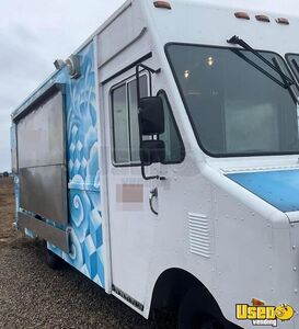 1990 P30 Step Van Kitchen Food Truck All-purpose Food Truck Awning New Hampshire Gas Engine for Sale