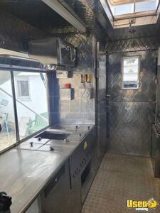1990 P30 Step Van Kitchen Food Truck All-purpose Food Truck Exhaust Fan New Hampshire Gas Engine for Sale