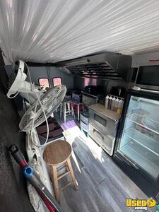 1990 P30 Step Van Kitchen Food Truck All-purpose Food Truck Microwave Florida Gas Engine for Sale