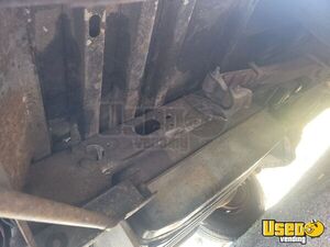 1990 P30 Step Van Kitchen Food Truck All-purpose Food Truck Open Signage Florida Gas Engine for Sale