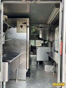1990 P30 Step Van Kitchen Food Truck All-purpose Food Truck Refrigerator Texas Gas Engine for Sale