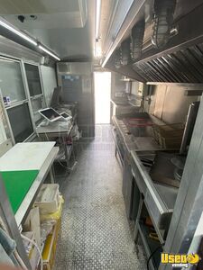 1990 P30 Step Van Kitchen Food Truck All-purpose Food Truck Stainless Steel Wall Covers North Carolina Gas Engine for Sale