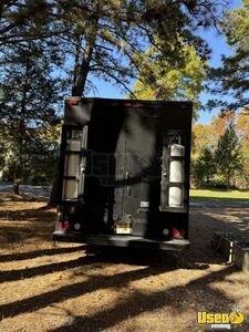 1990 P35 All-purpose Food Truck Insulated Walls New Jersey Gas Engine for Sale