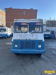 1990 P35 Ice Cream Truck Cabinets New York Gas Engine for Sale