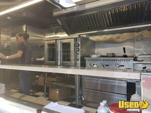 1990 P90 Kitchen Food Truck All-purpose Food Truck Exterior Customer Counter New York Gas Engine for Sale