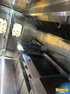 1990 Step Van Kitchen Food Truck All-purpose Food Truck Diamond Plated Aluminum Flooring Florida Diesel Engine for Sale