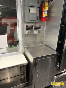 1990 Step Van Kitchen Food Truck All-purpose Food Truck Refrigerator Michigan Gas Engine for Sale