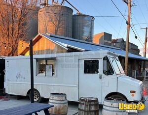 1990 Step Van Kitchen Food Truck All-purpose Food Truck Stainless Steel Wall Covers Colorado Diesel Engine for Sale