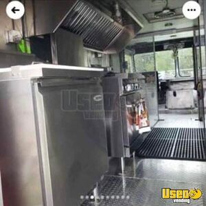 1990 Step Van Kitchen Food Truck All-purpose Food Truck Stovetop North Carolina Diesel Engine for Sale