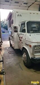 1990 Vandura 3500 All-purpose Food Truck Awning Connecticut Gas Engine for Sale