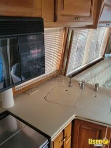 1991 Classic 300le Airstream Tv North Carolina Gas Engine for Sale