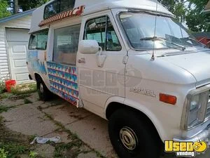 1991 G20 Ice Cream Truck Concession Window Michigan Gas Engine for Sale