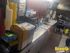 1991 Grumman Food Truck All-purpose Food Truck Steam Table British Columbia for Sale