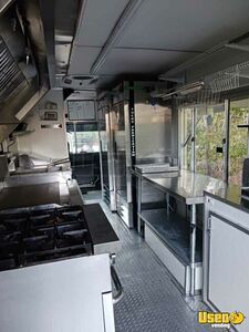 1991 P-30 All-purpose Food Truck Diamond Plated Aluminum Flooring Texas Gas Engine for Sale