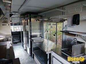 1991 P-30 All-purpose Food Truck Floor Drains Texas Gas Engine for Sale