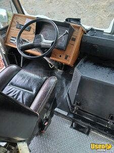 1991 P-30 All-purpose Food Truck Hand-washing Sink Texas Gas Engine for Sale