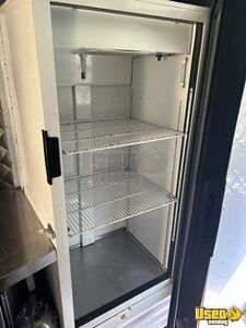 1991 P Series All-purpose Food Truck Refrigerator Pennsylvania Gas Engine for Sale