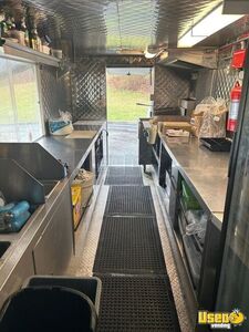 1991 P Series All-purpose Food Truck Stainless Steel Wall Covers Pennsylvania Gas Engine for Sale