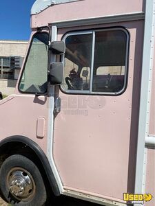 1991 P30 All-purpose Food Truck Concession Window Oklahoma Gas Engine for Sale