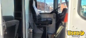 1991 P30 All-purpose Food Truck Diamond Plated Aluminum Flooring Colorado Gas Engine for Sale