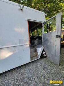 1991 P30 Food Truck All-purpose Food Truck Exterior Lighting Tennessee Gas Engine for Sale