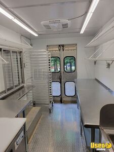 1991 P30 Food Truck All-purpose Food Truck Hand-washing Sink Tennessee Gas Engine for Sale
